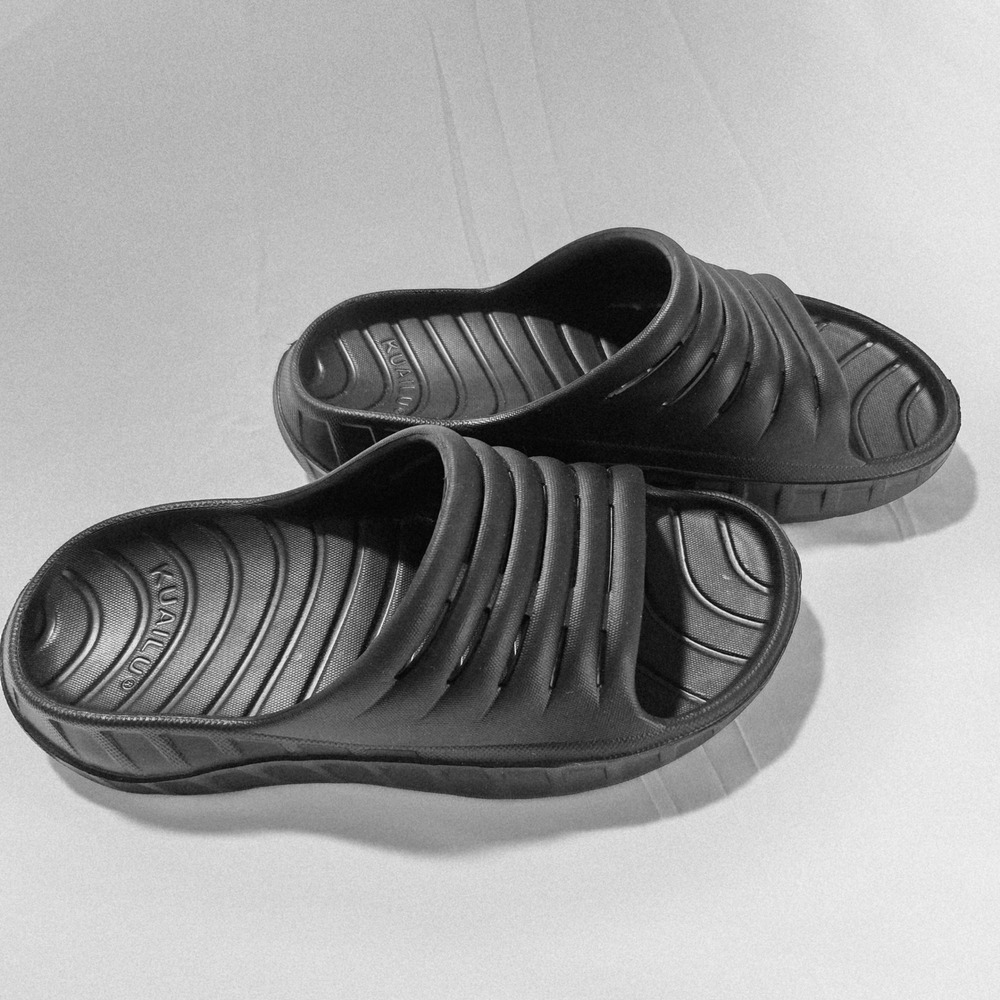 Kuailu Recovery Slide Sandals Mens 8 Black Lightweight EVA Athletic New No Box